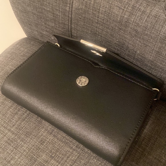 Touch Screen Purse - Picture 7 of 9